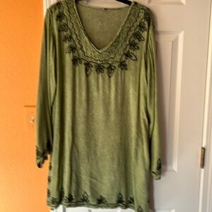 Long green tunic